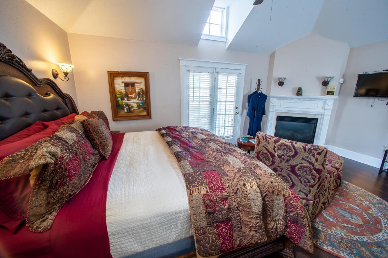 Carriage Way Centennial House - Adult Only- Saint Augustine Bed and Breakfast Buitenkant foto