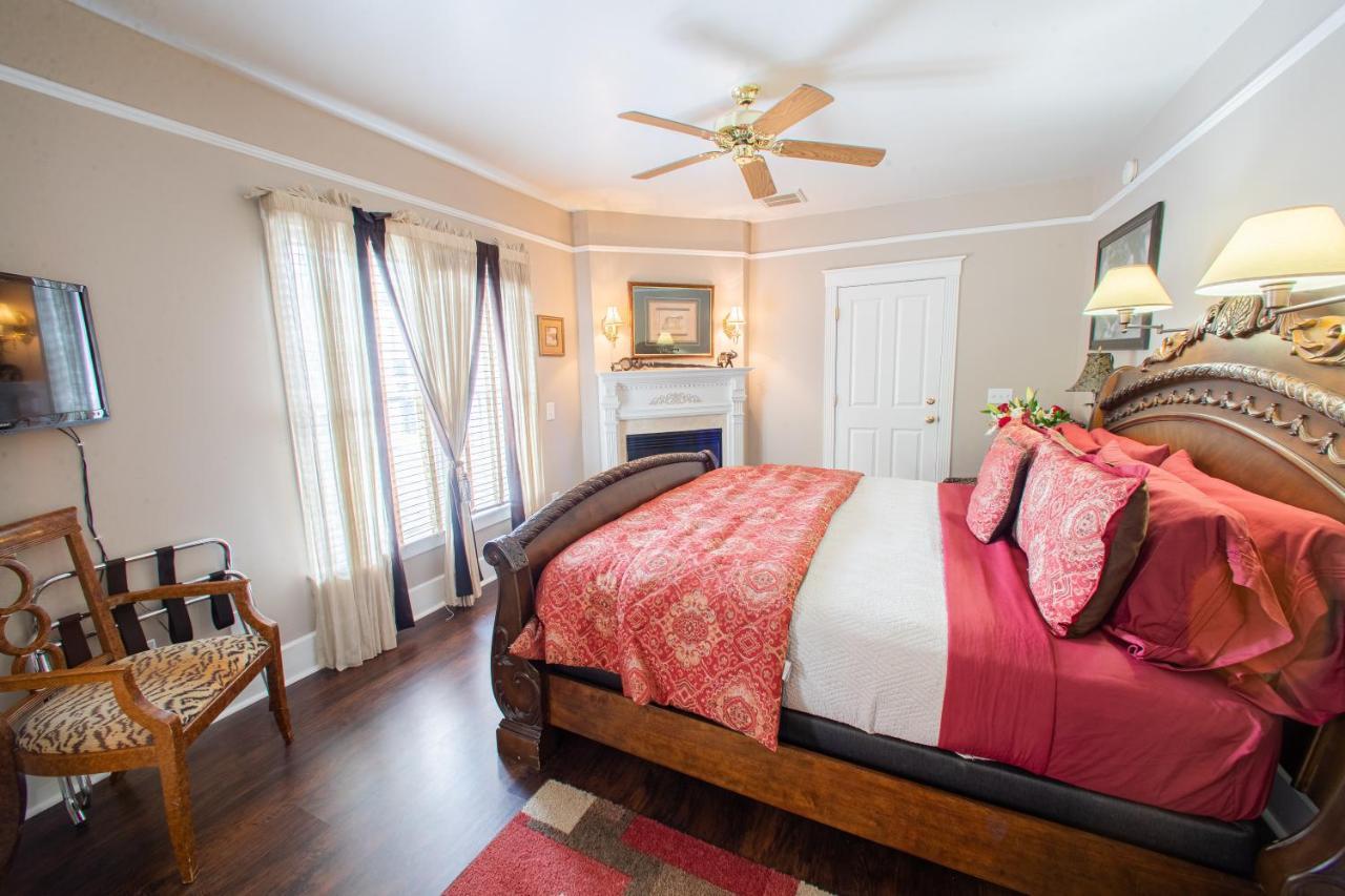 Carriage Way Centennial House - Adult Only- Saint Augustine Bed and Breakfast Buitenkant foto