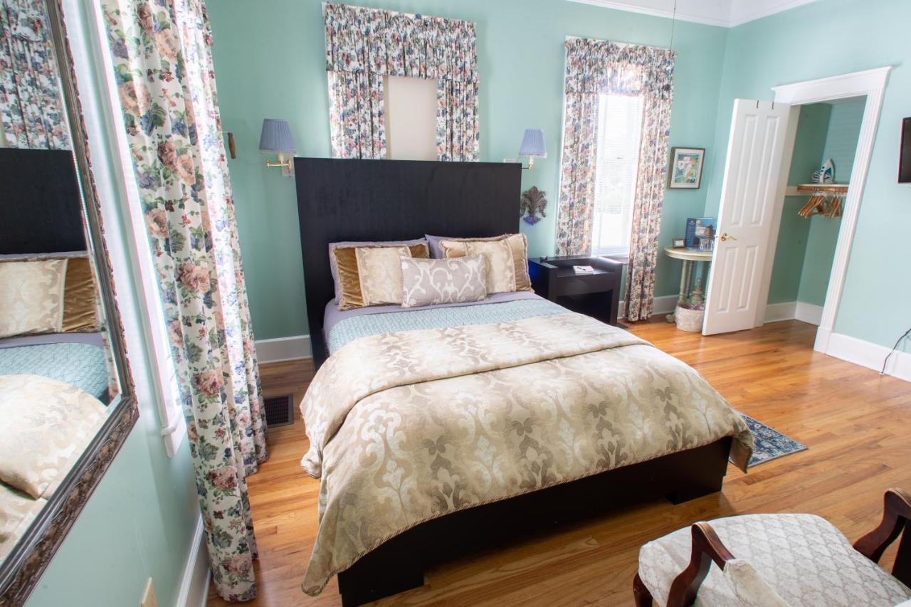 Carriage Way Centennial House - Adult Only- Saint Augustine Bed and Breakfast Buitenkant foto