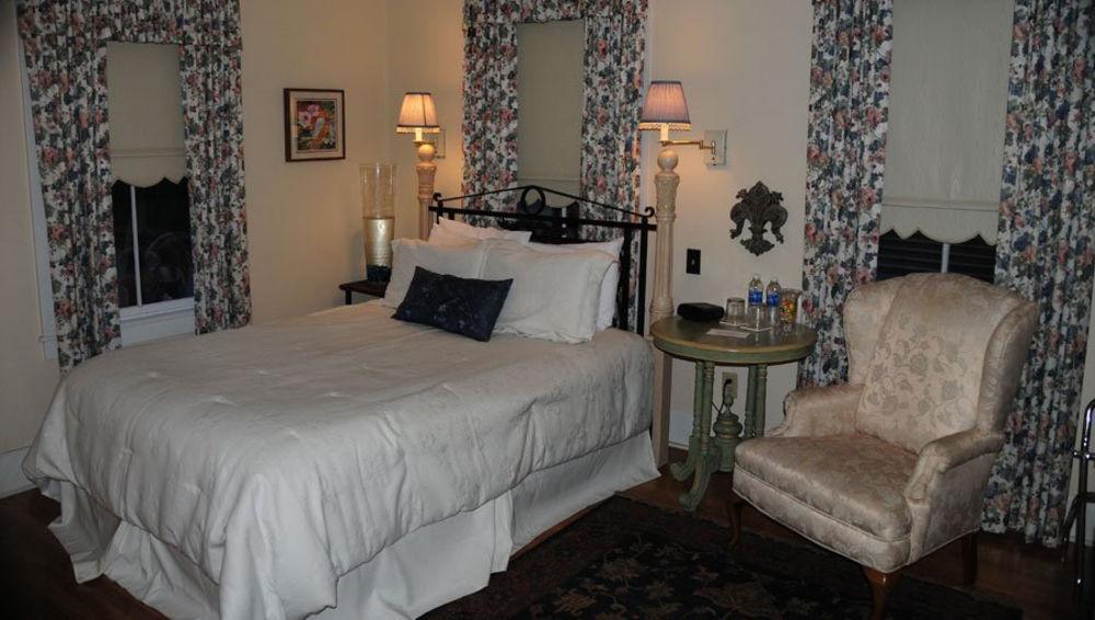 Carriage Way Centennial House - Adult Only- Saint Augustine Bed and Breakfast Buitenkant foto