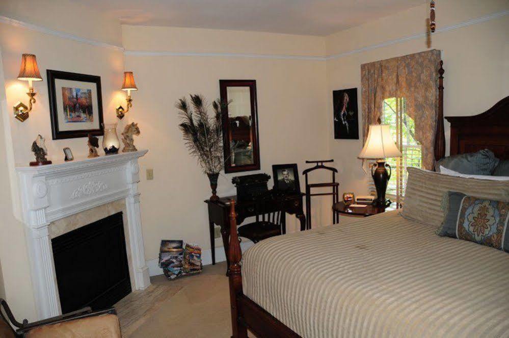 Carriage Way Centennial House - Adult Only- Saint Augustine Bed and Breakfast Buitenkant foto